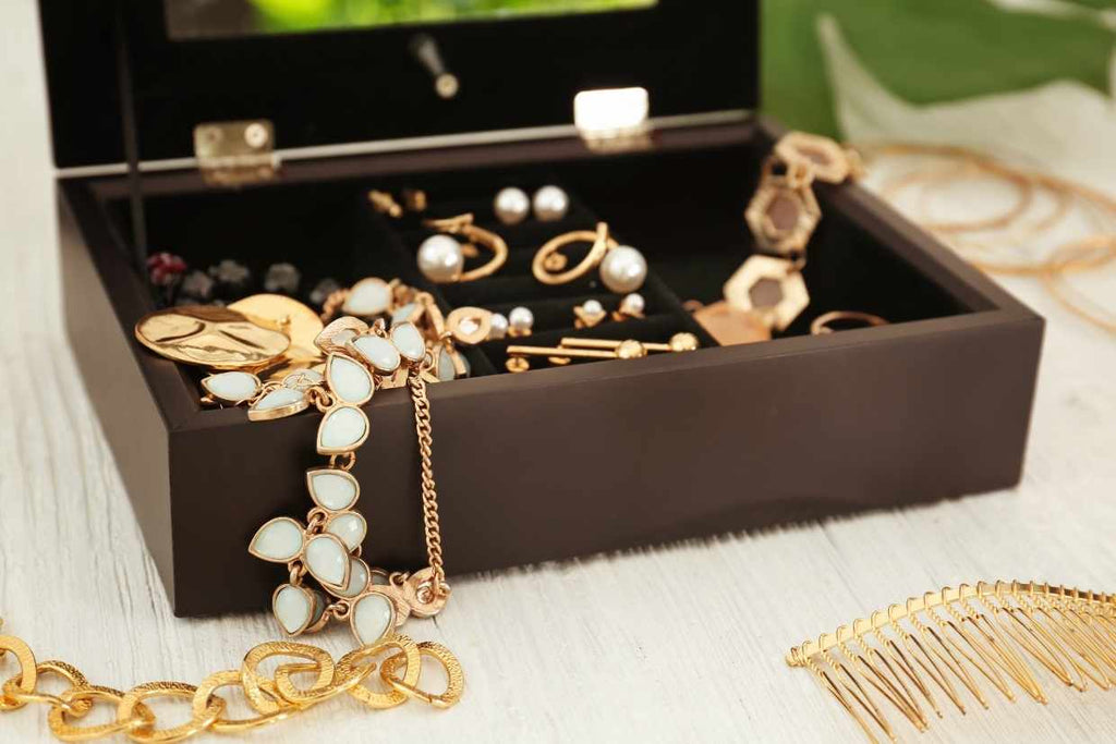 Store your gold jewellery properly