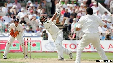 Shahid Afridi Steps out to hit the ball out of the park in a test cricket match