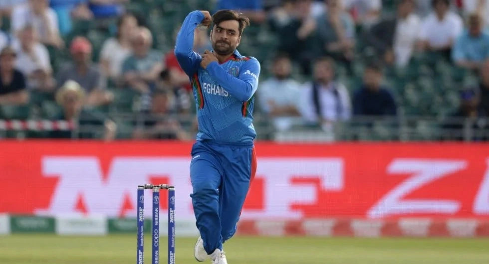 Rashid Khan bowling in a T20 match for Afghanistan