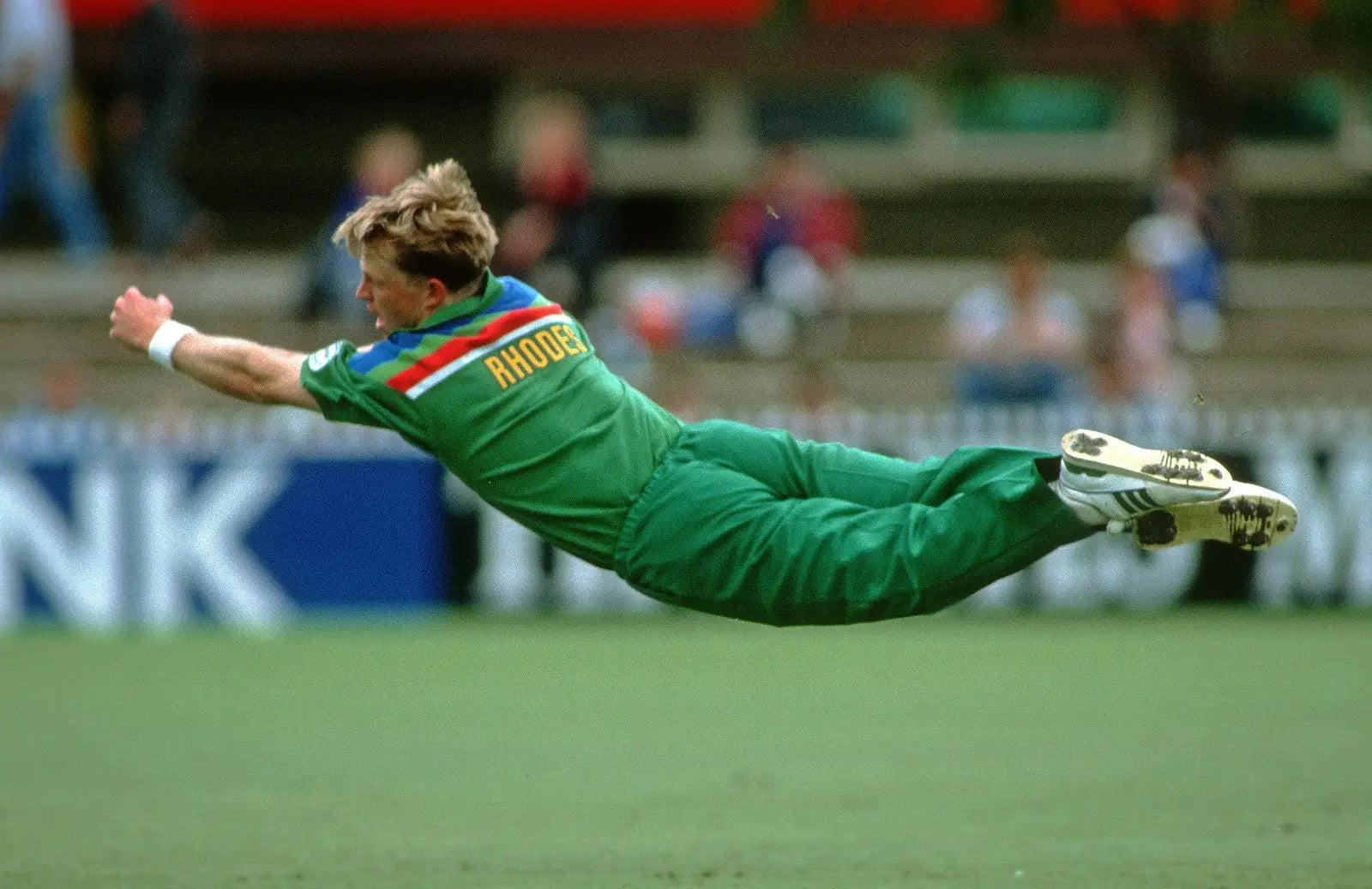 Jonty Rhodes taking a flying catch