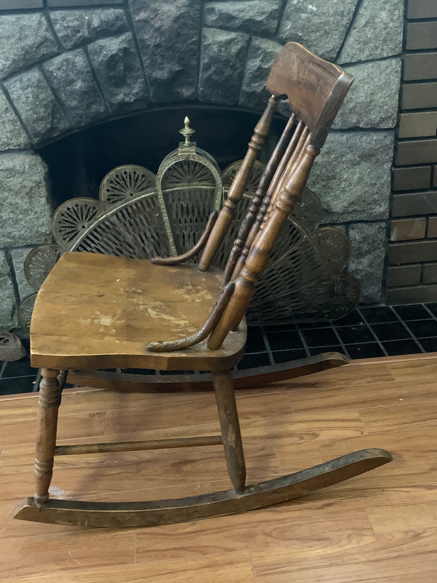 vintage nursing rocking chair