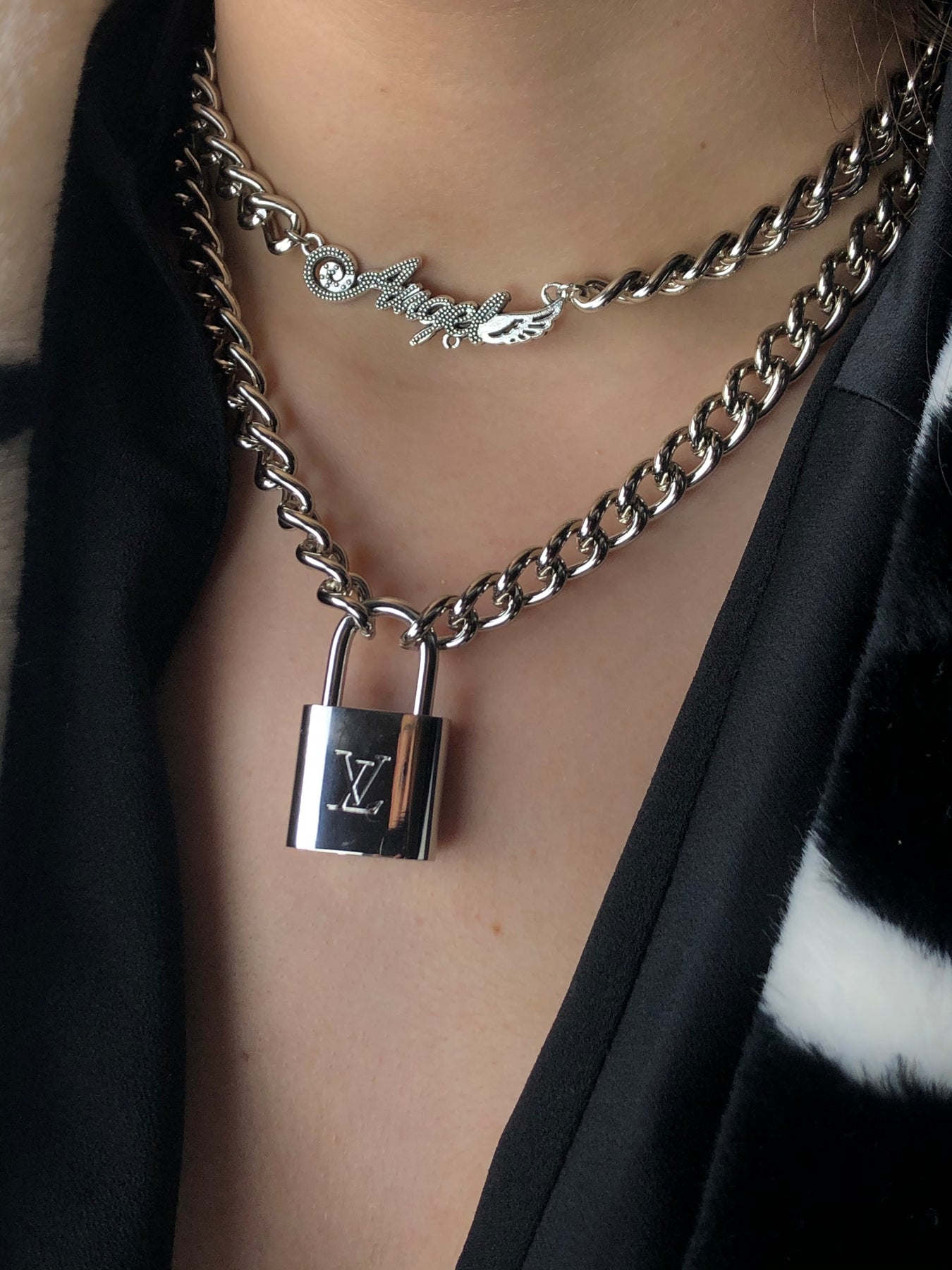 Chi tiết với hơn 58 về louis vuitton lock necklace gold hay nhất   cdgdbentreeduvn