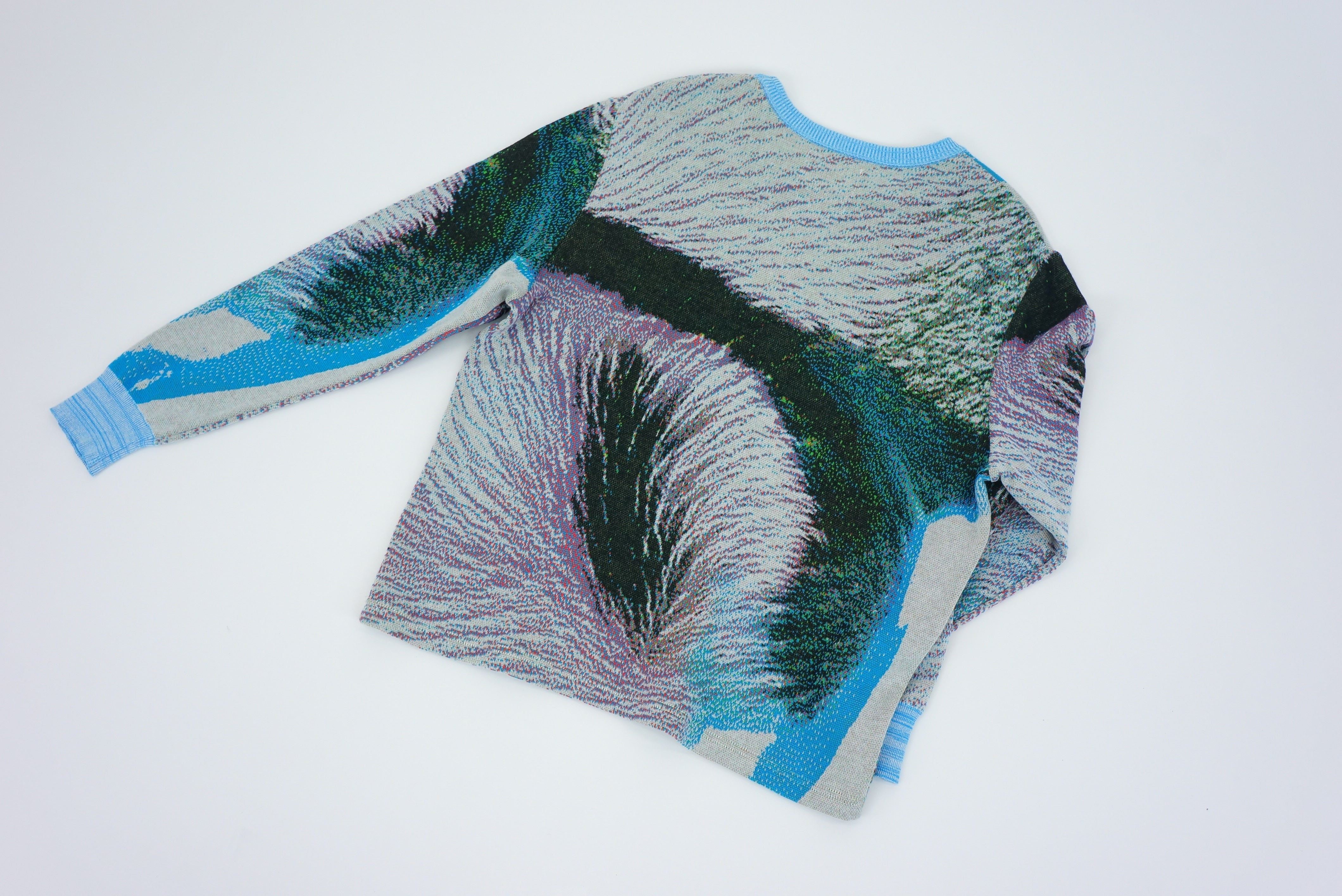 Syn Feather Sweater / HALCYON – HATRA OFFICIAL