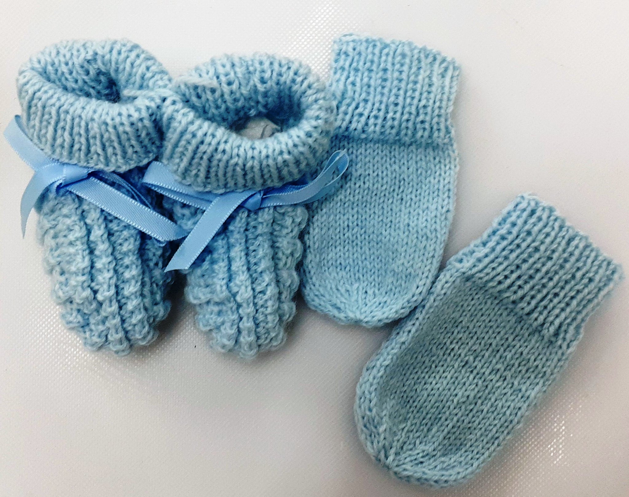 baby blue mittens