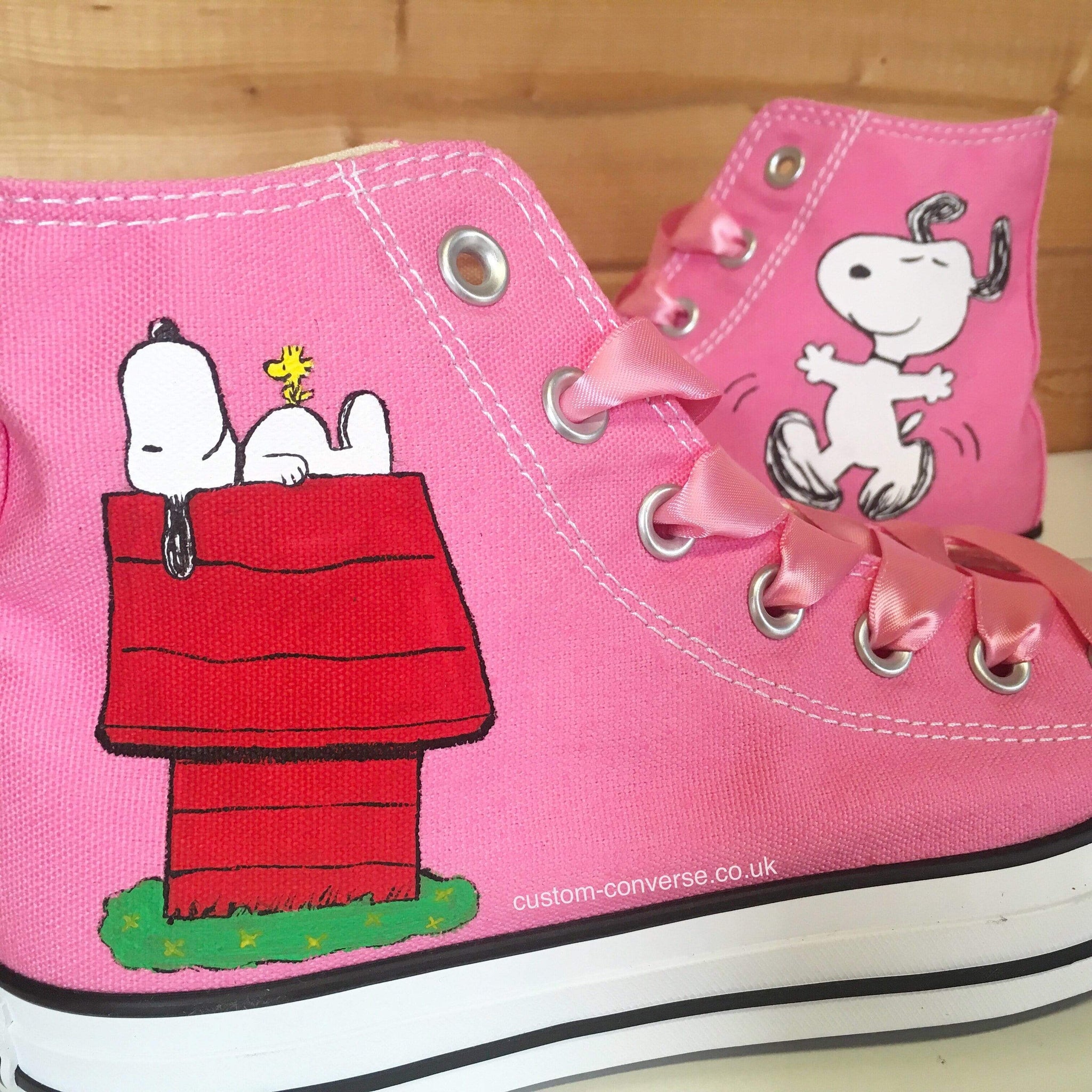 converse snoopy