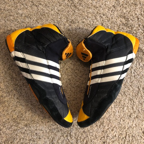 black widow wrestling shoes