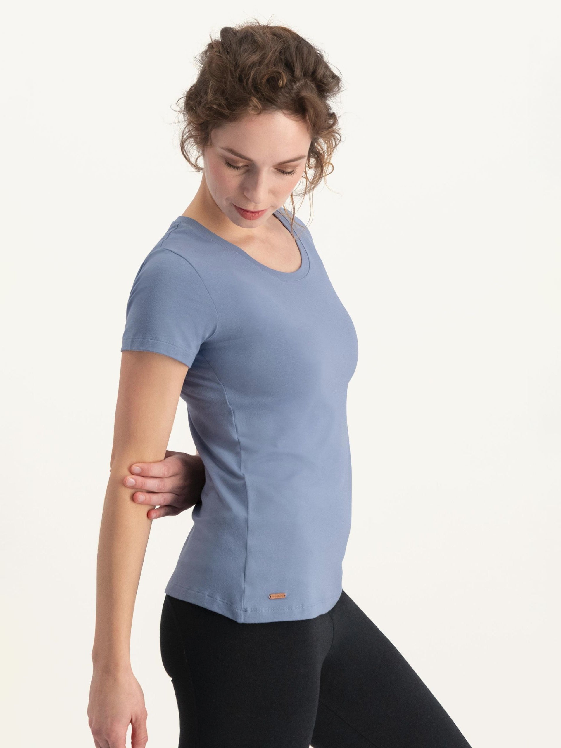 Mahī launches first yoga wear collection for conscious women and earth  lovers