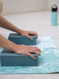 hardbackhollow Aqua Evolve Yoga Mat - Box of 8