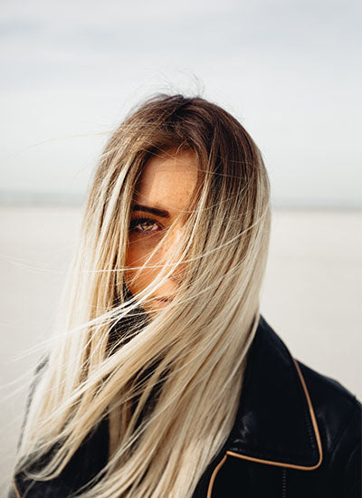 Frau mit blonden Haar