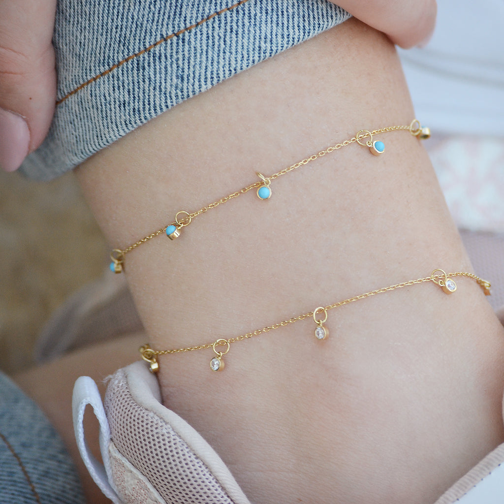 It’s time to showoff these anklets! 