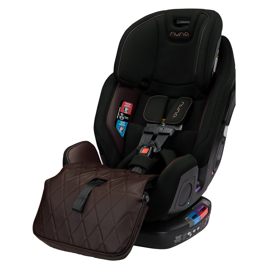 display of Nuna EXEC Car Seat in Color_Riveted