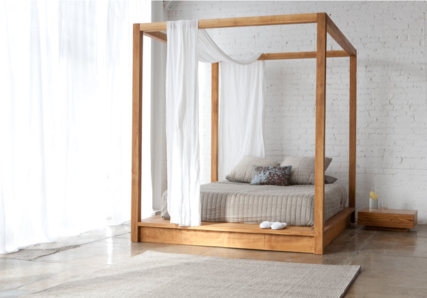 Canopy Bed - King