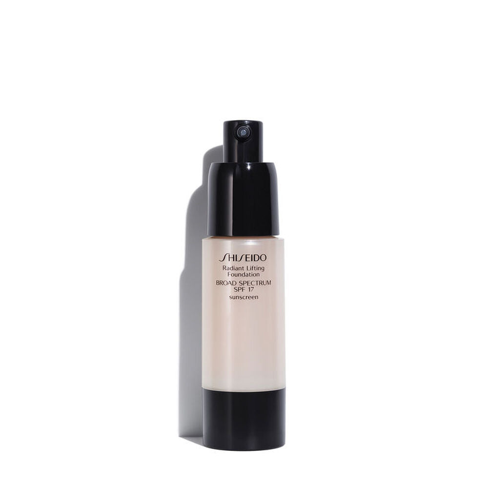 Shiseido skin radiant lifting. Шисейдо Radiant Lifting Foundation. Shiseido Radiant Lifting. Палитра Shiseido Synchro Skin Radiant Lifting Foundation SPF 30. Shiseido Radiant Lifting Foundation i40 natural Fair Ivory.