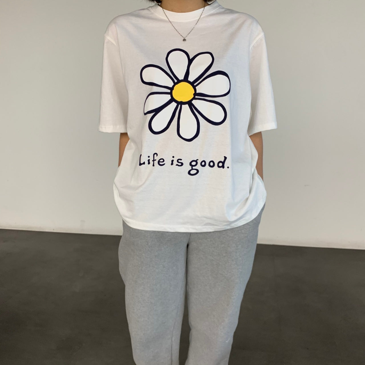 데이 플라워 티셔츠 한국 여름 옷 반팔 day flower t shirt t-shirt tshirt korean fashion clothes summer