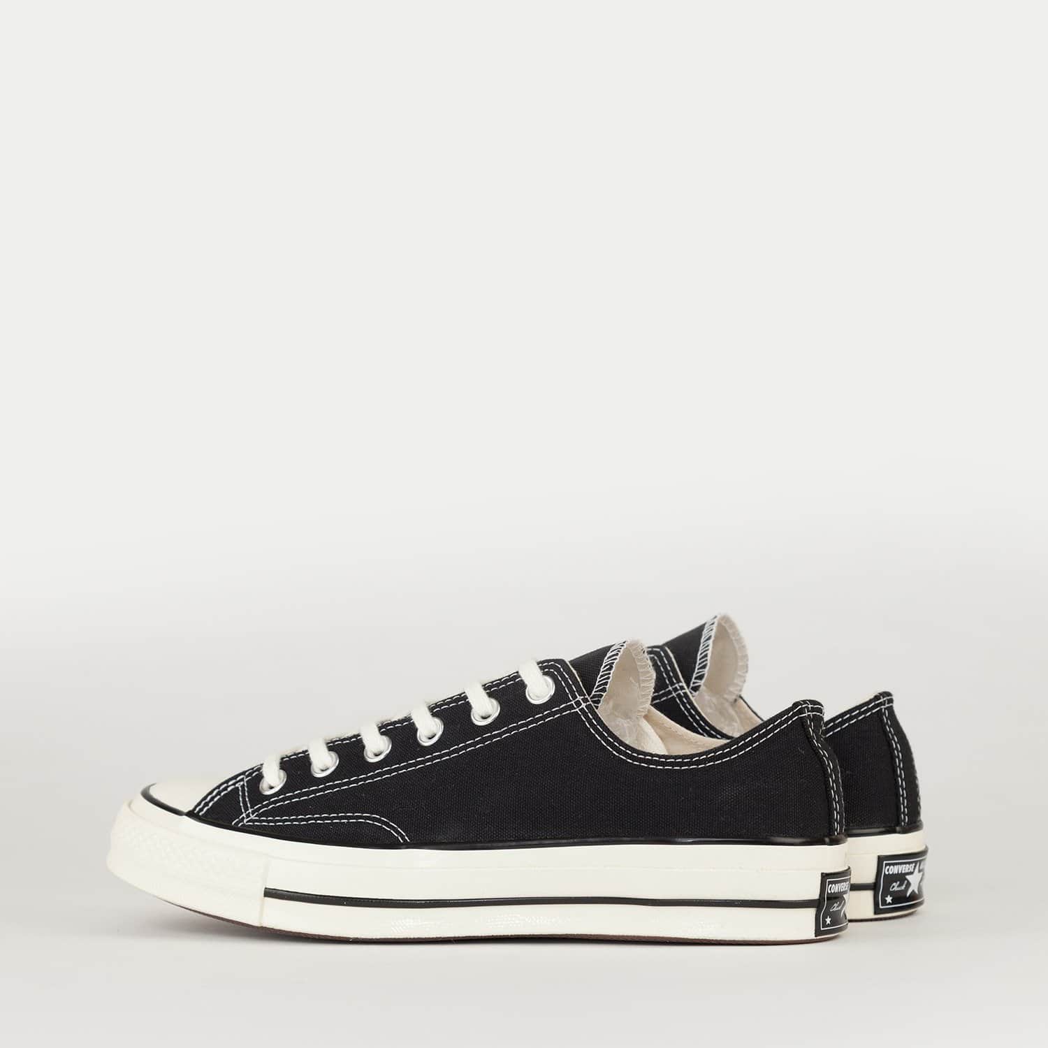 chuck taylor 70 black low