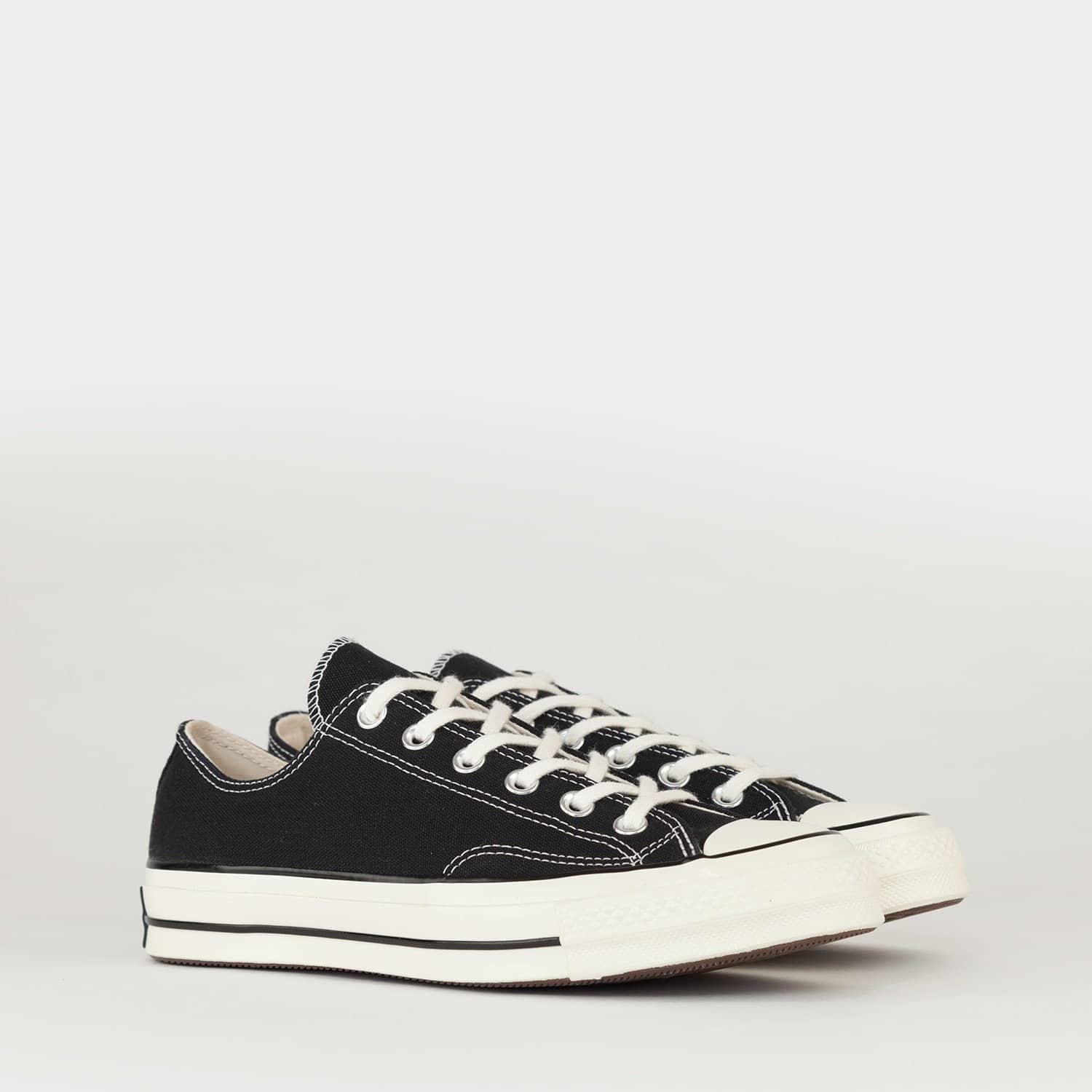 chuck taylor 70 low black