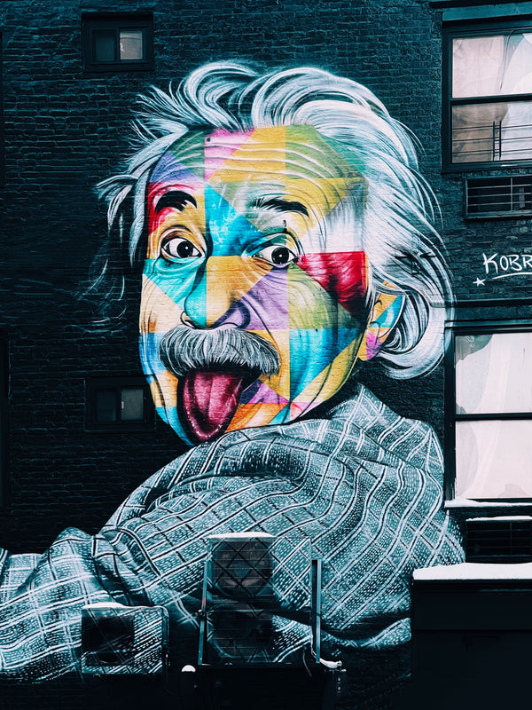Einstein își scoate limba - graffiti