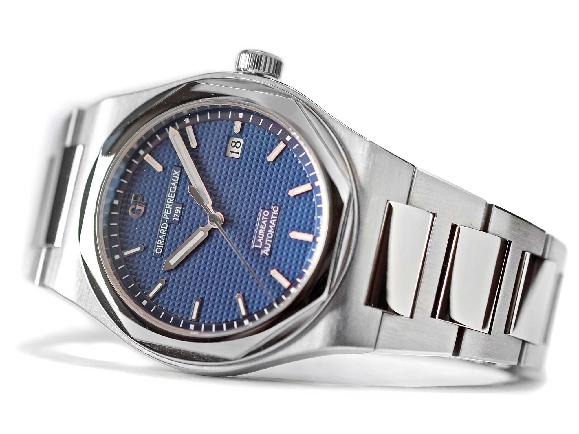 5 Luxurious Watch Brands That Are A Must – Have For Your Private Collection