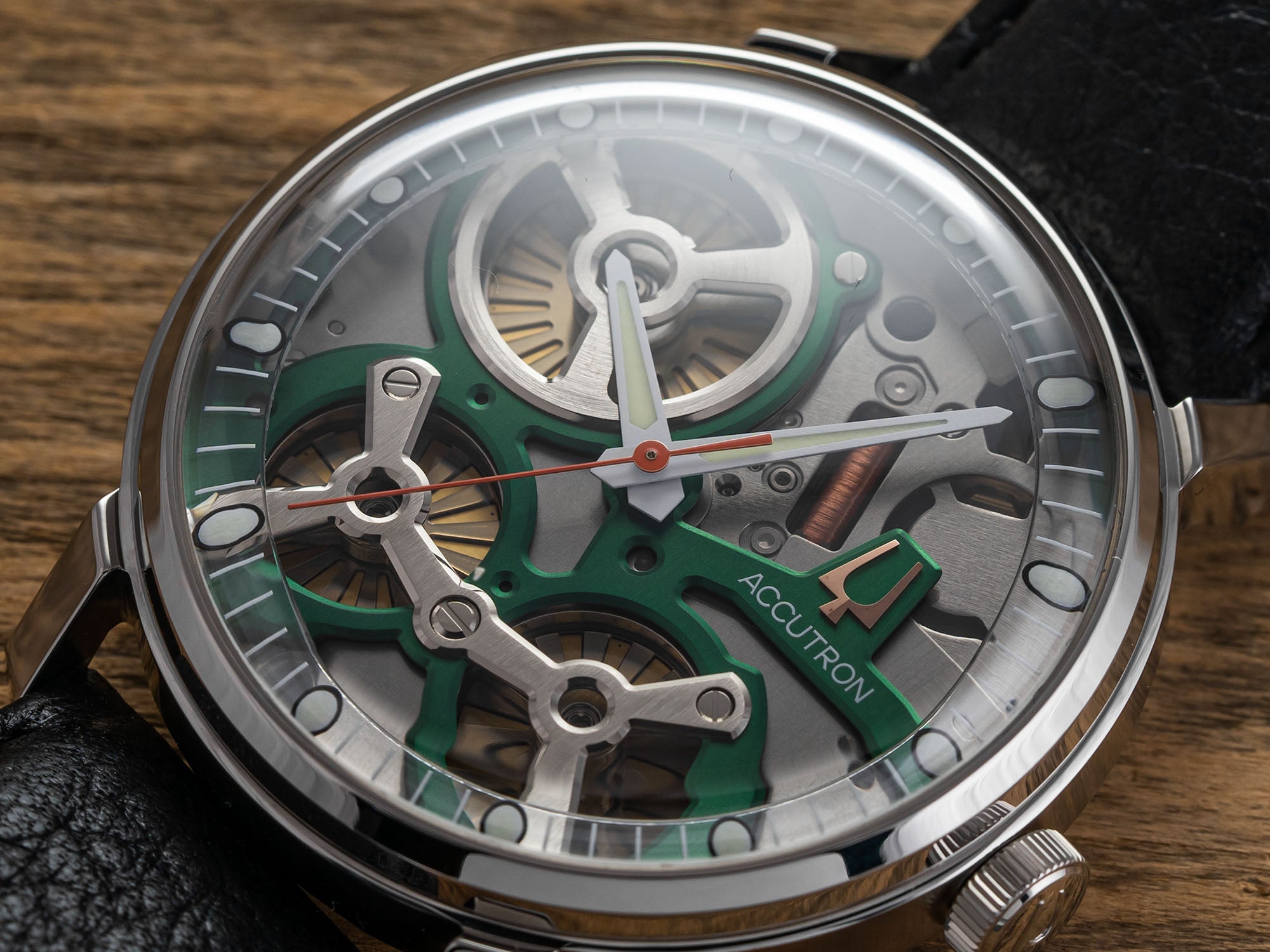 Accutron Spaceview 2020 dial CU