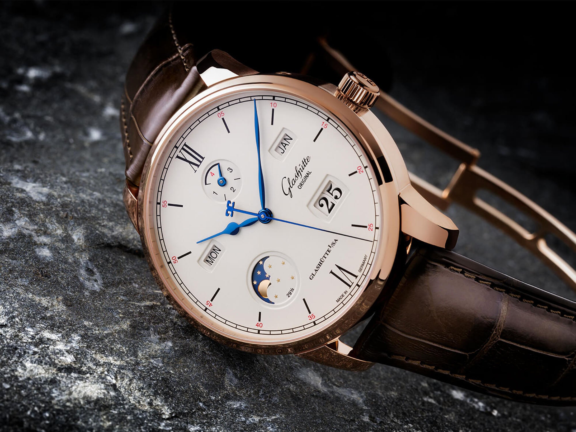 24 Perpetual Calendar Watches from The World's Leading Luxury Watchmak ...