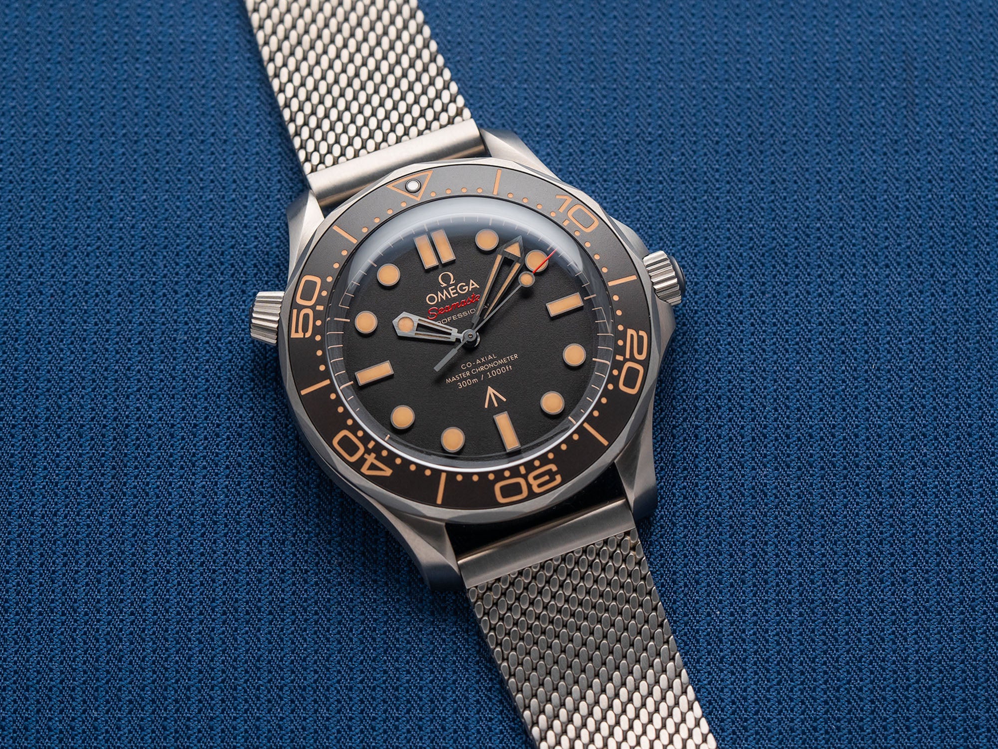 Omega Seamaster Diver 300M 007 Edition