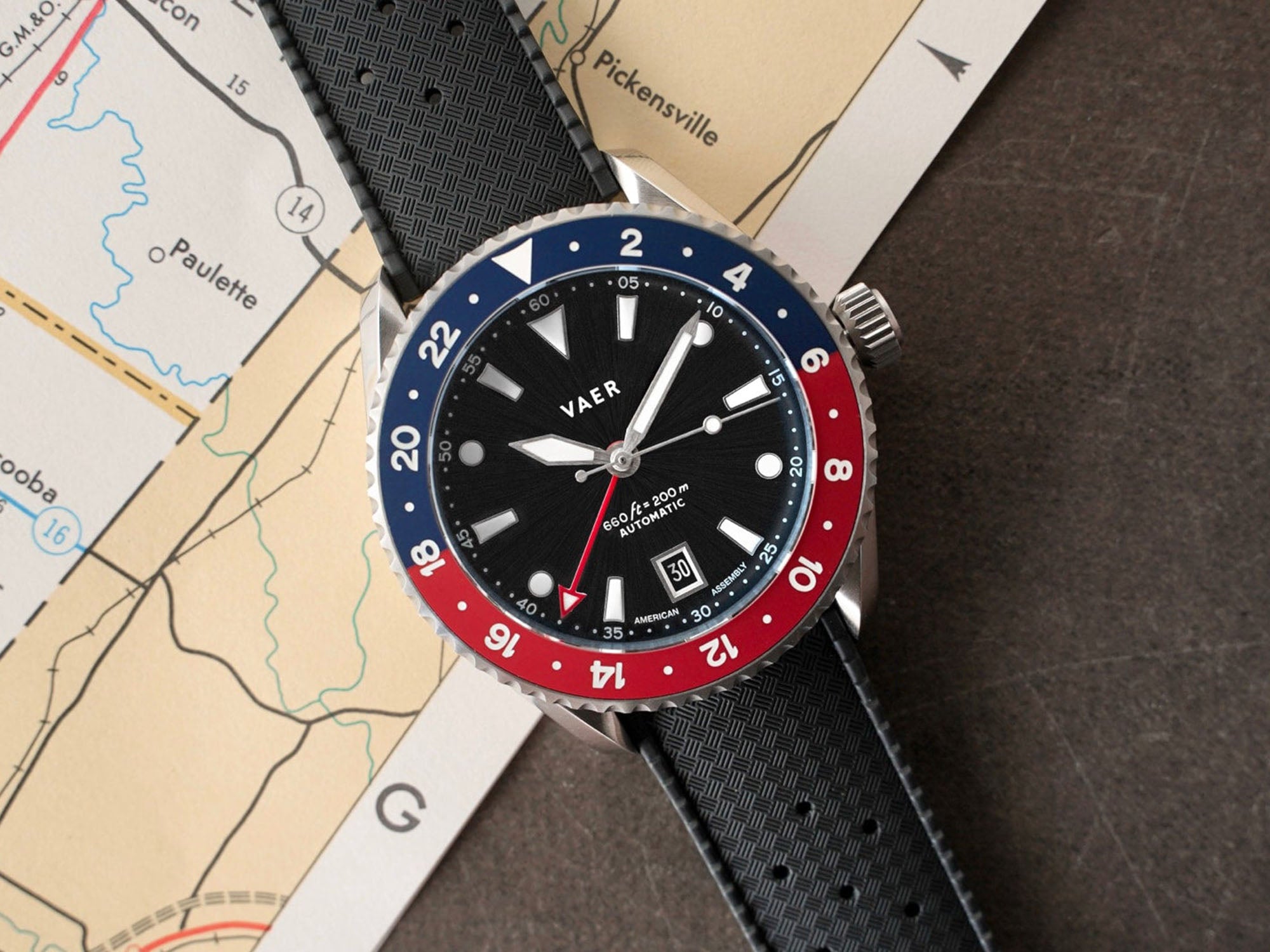 Vaer Meridian GMT