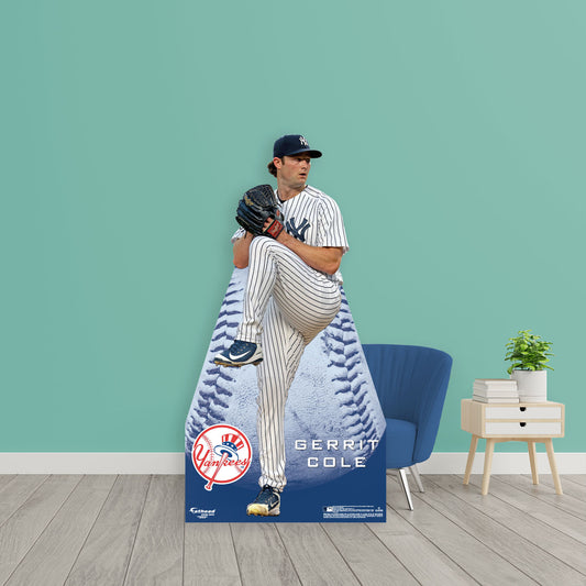 New York Yankees: Giancarlo Stanton 2022 Mini Cardstock Cutout - Offic –  Fathead