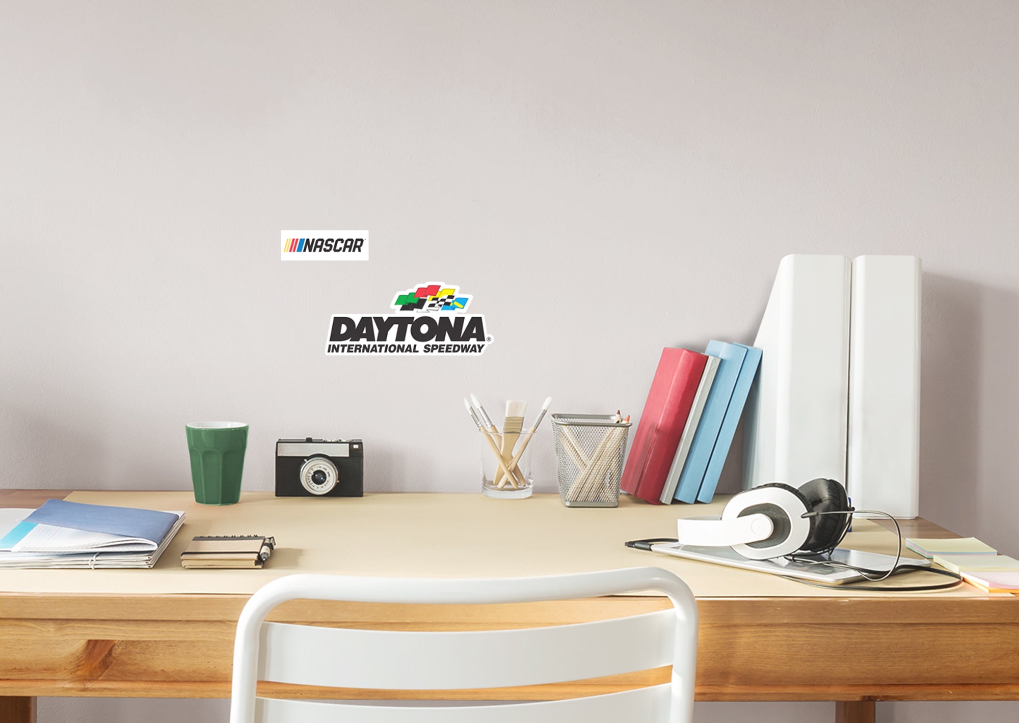 Daytona International Speedway 2021 Logo - Officially Licensed NASCAR Removable Wall Decal Large by Fathead | Vinyl