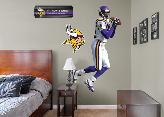 Minnesota Vikings: Cris Carter 2021 Legend - NFL Removable Wall Adhesive Wall Decal Life-Size Athlete +2 Wall Decals 41W x 77H