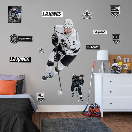 Stanley Cup Trophy Foam Core Cutout - Officially Licensed NHL Big Head –  Fathead