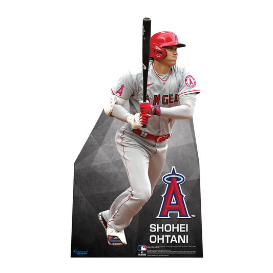 Celebrity Cutouts Shohei Ohtani (Blue Suit) Mini : : Home &  Kitchen