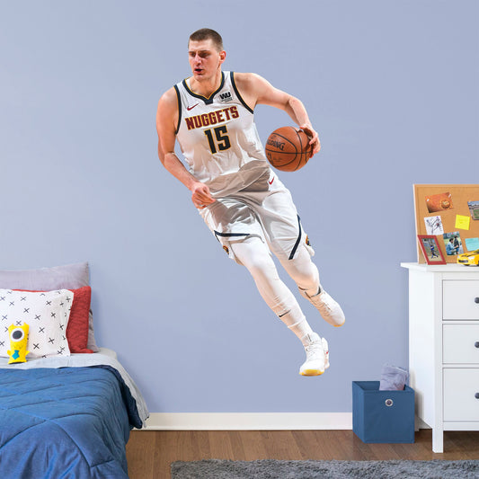 Cleveland Cavaliers: Donovan Mitchell 2022 Mini Cardstock Cutout - Off –  Fathead