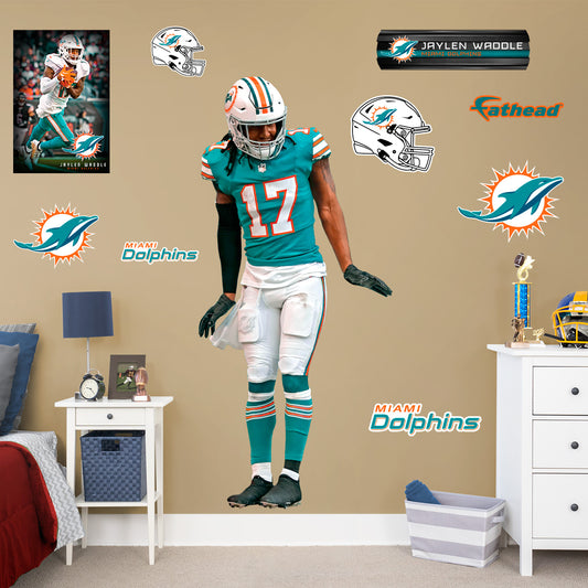 Miami Dolphins: 2022 Skull - Officially Licensed NFL Removable Adhesiv –  Fathead