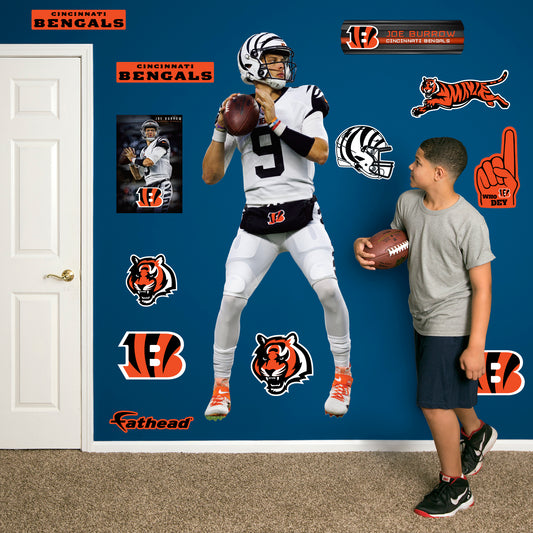 Cincinnati Bengals: Ja'Marr Chase 2022 White Uniform - Officially