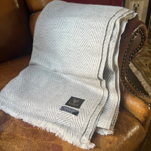 The Ultimate Cashmere Throw £199