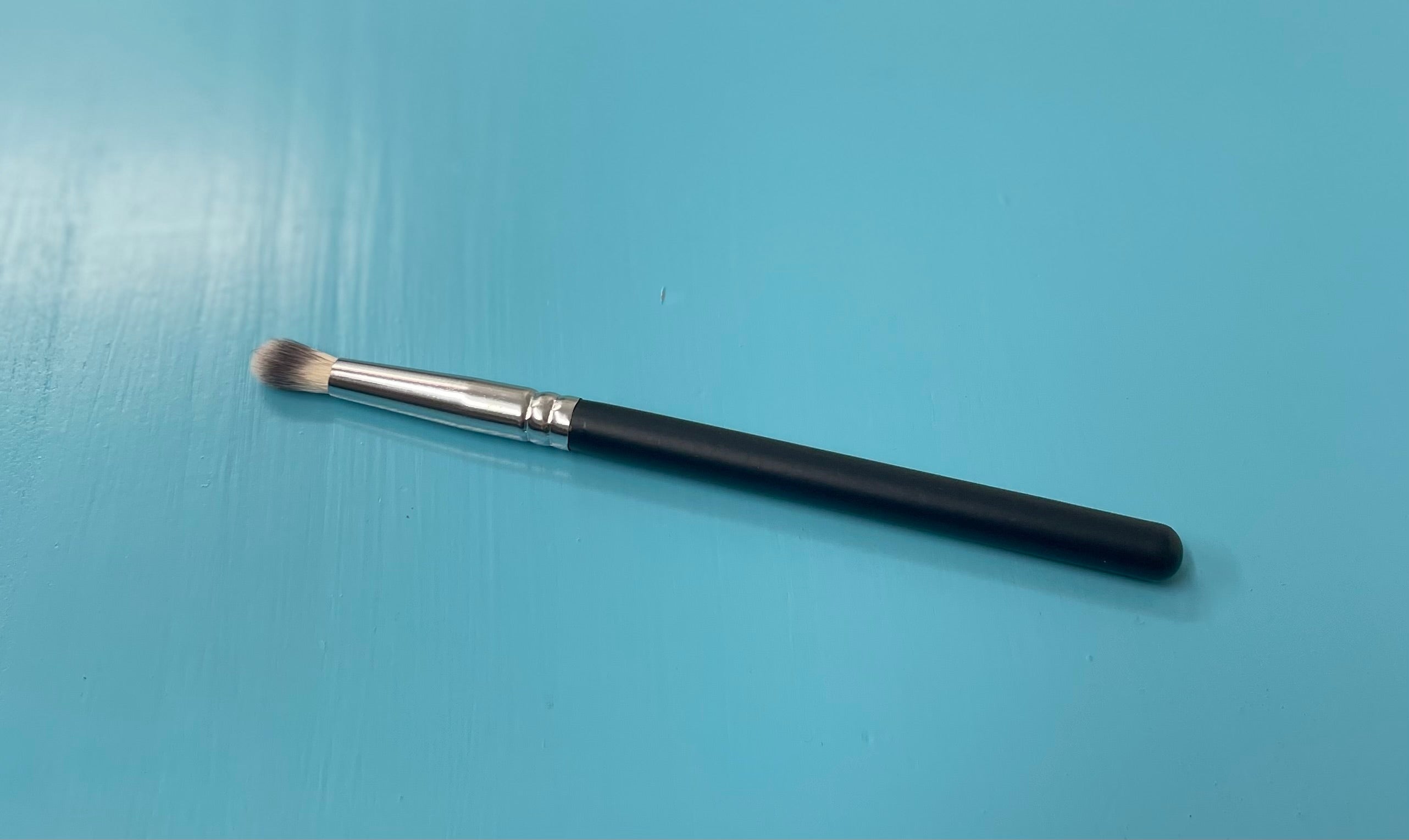 SS012 Deluxe Crease Brush Age Reversal