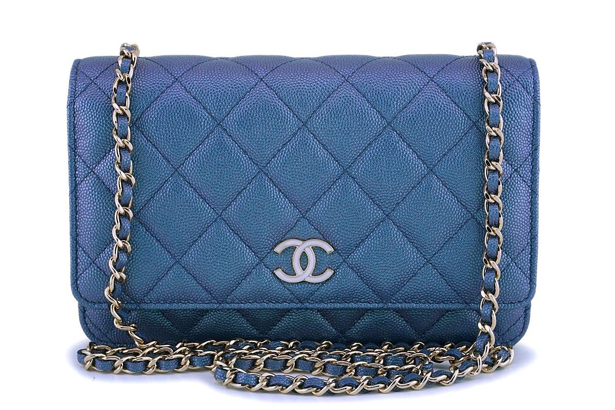 NIB 19S Chanel Iridescent Taupe Beige Rose Gold Pearly CC Wallet on Ch – Boutique  Patina