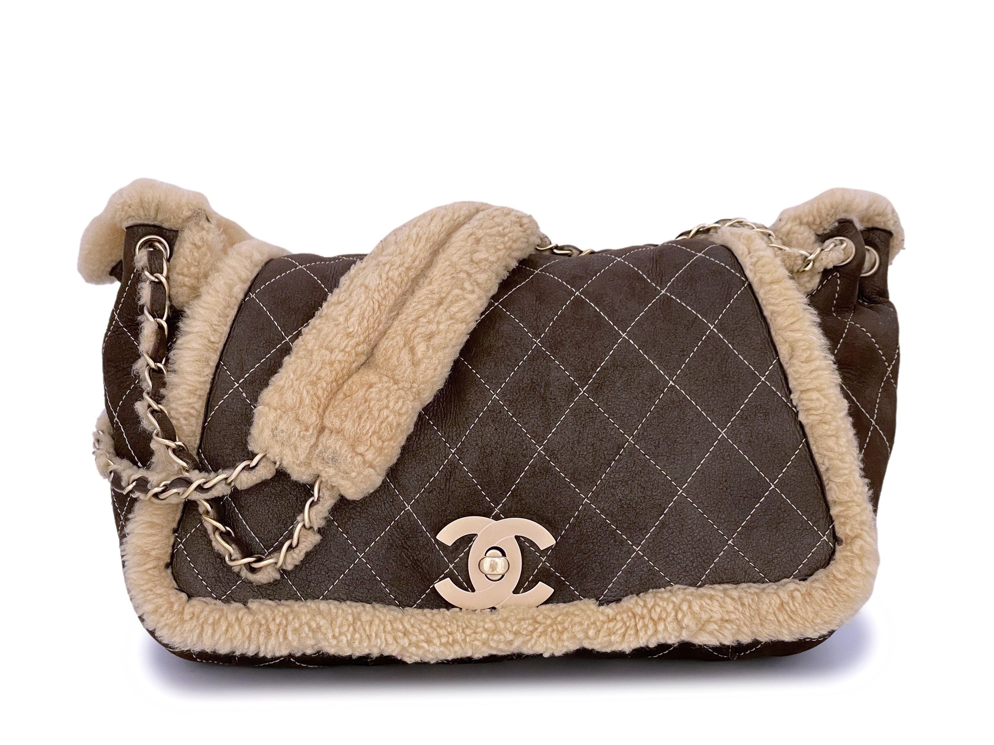 Chanel Vintage Classic Shearling Jumbo CC Flap Bag – Boutique Patina