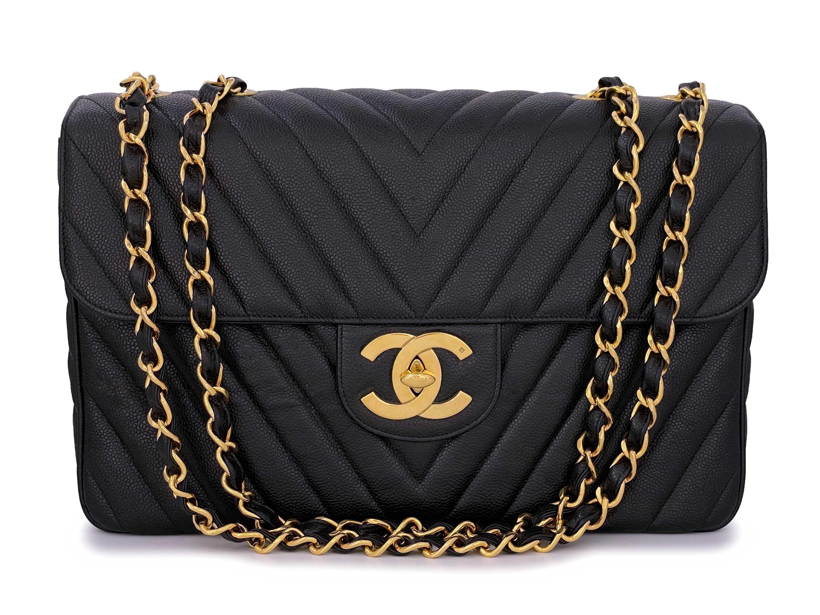 Chanel 1994 Vintage Black Caviar Chevron Maxi XL Classic Flap Bag 24k –  Boutique Patina