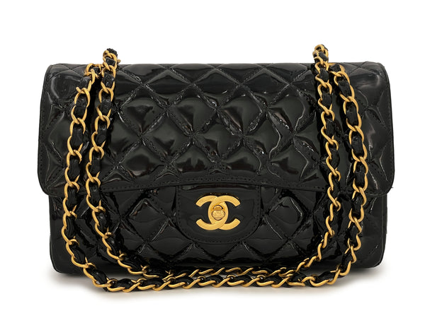 chanel black classic flap