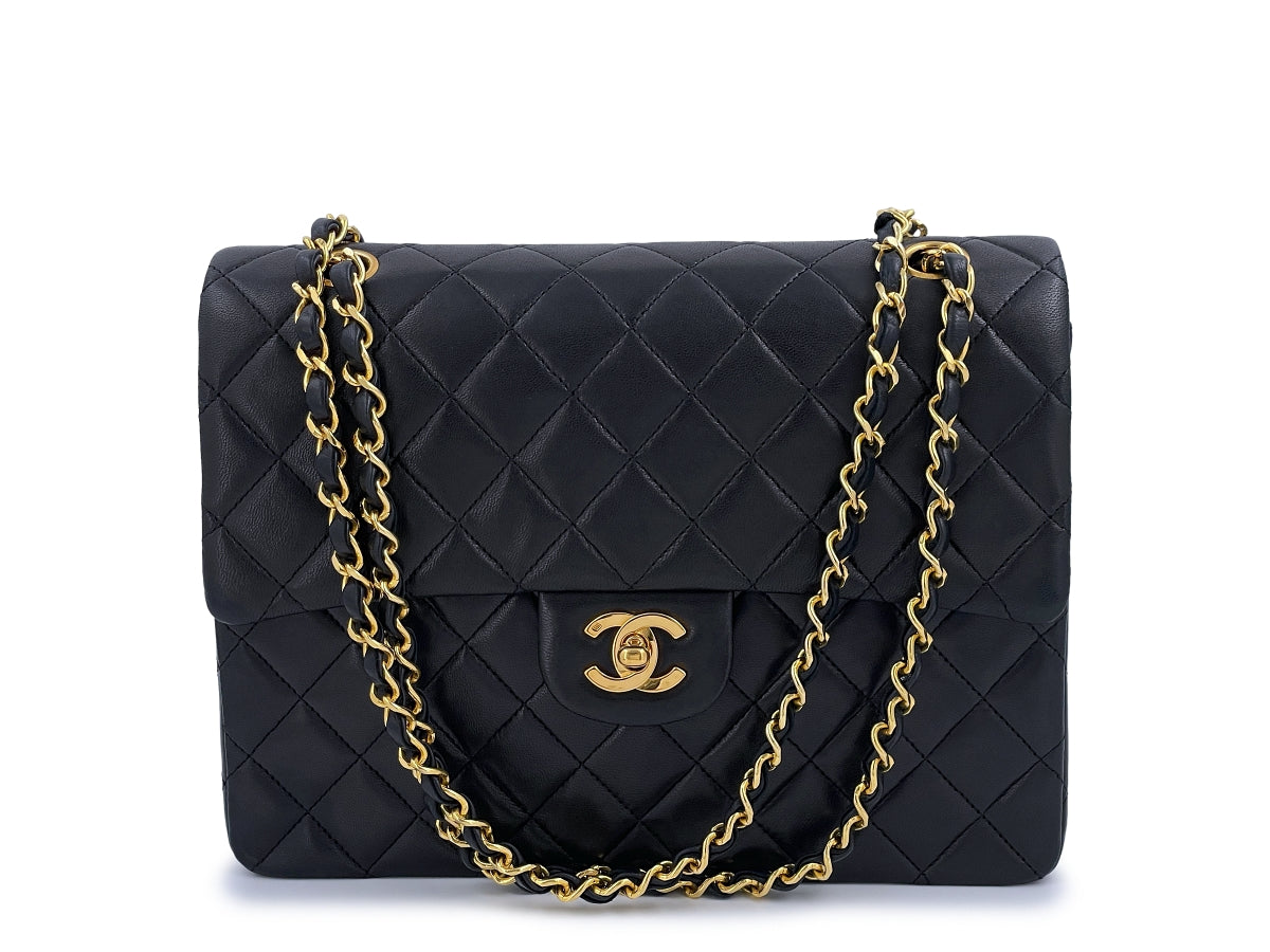 CHANEL Vintage Classic Double Flap Bag in Black