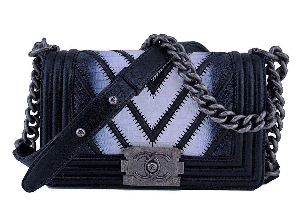 Boy lizard crossbody bag Chanel Black in Lizard - 31676103