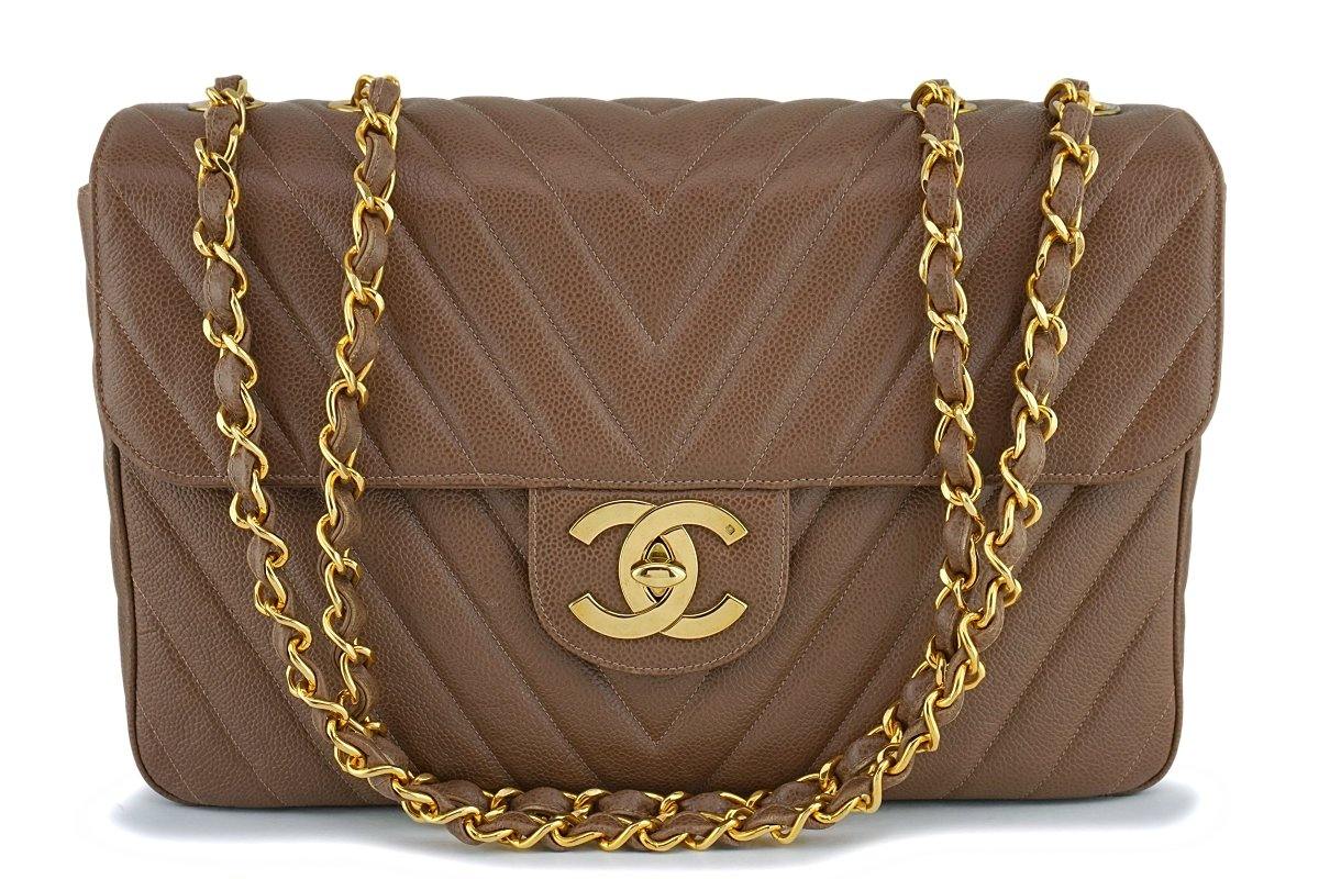 Chanel XL Beige 15in. East West Jumbo Flap Giant Reissue Clasp Bag –  Boutique Patina