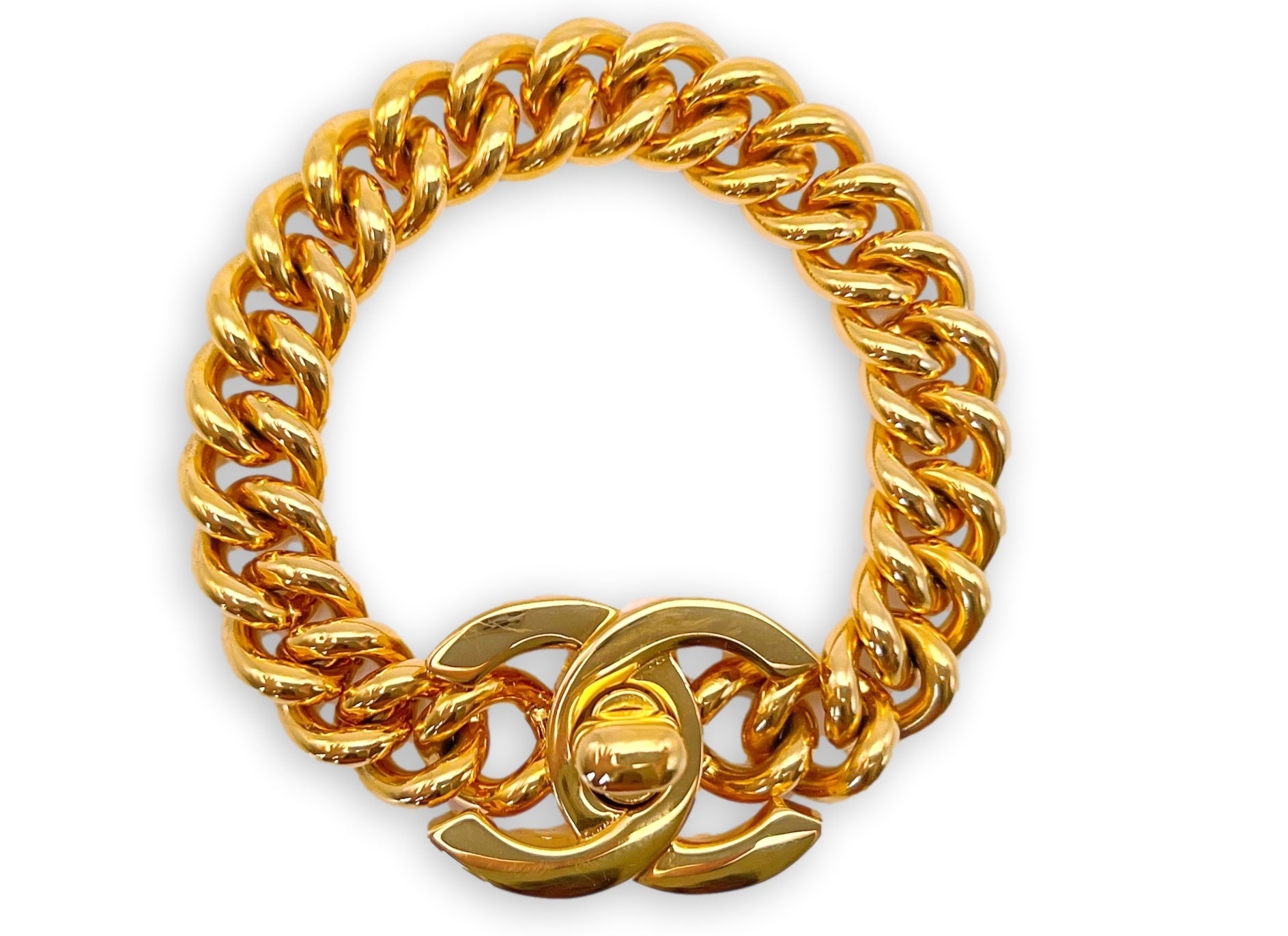 Chanel® Vintage nameplate bracelet goldplated 96P - www