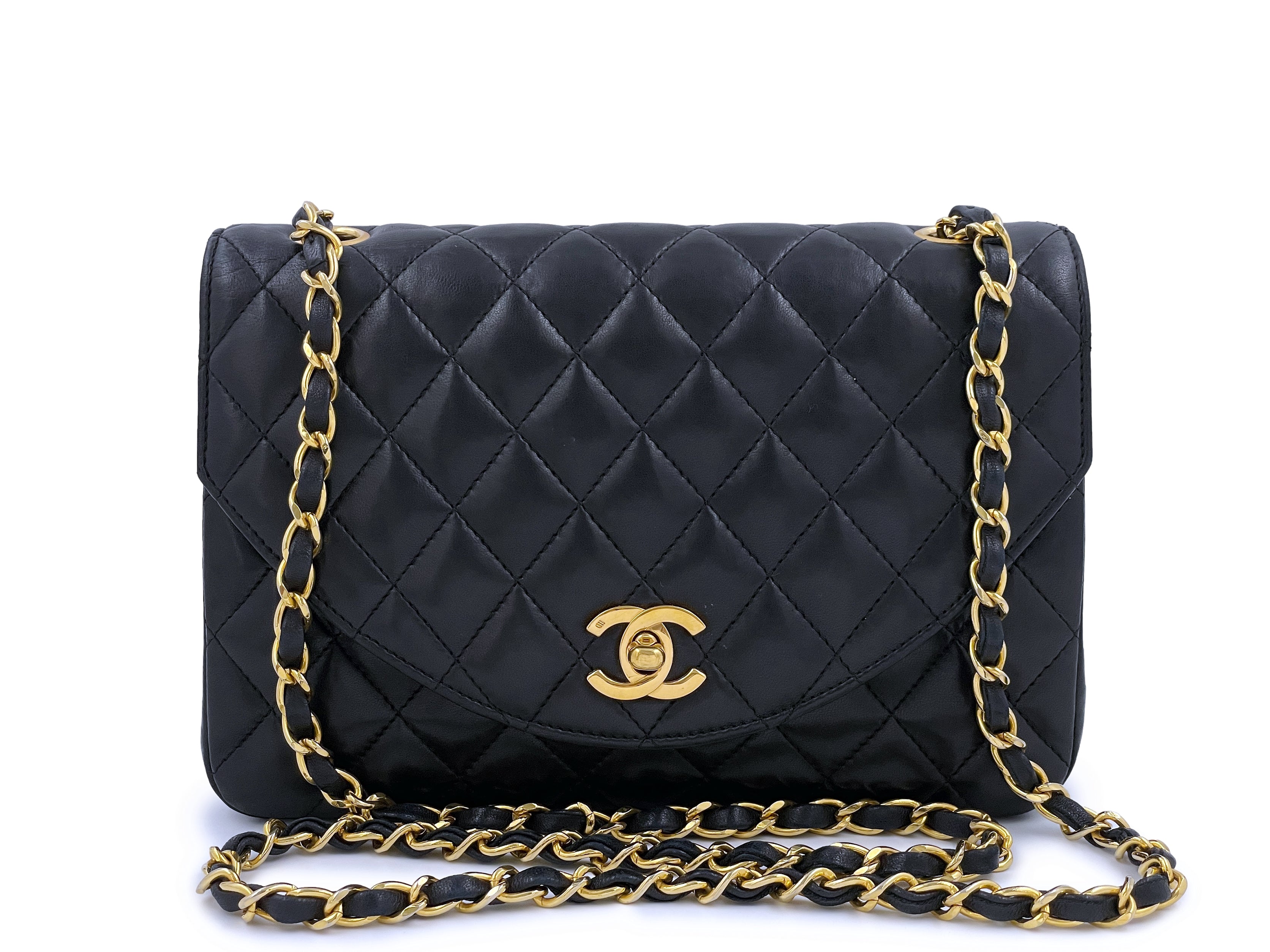 Chanel 1989 Vintage Round Half Moon Flap Bag 24k GHW Black – Boutique Patina