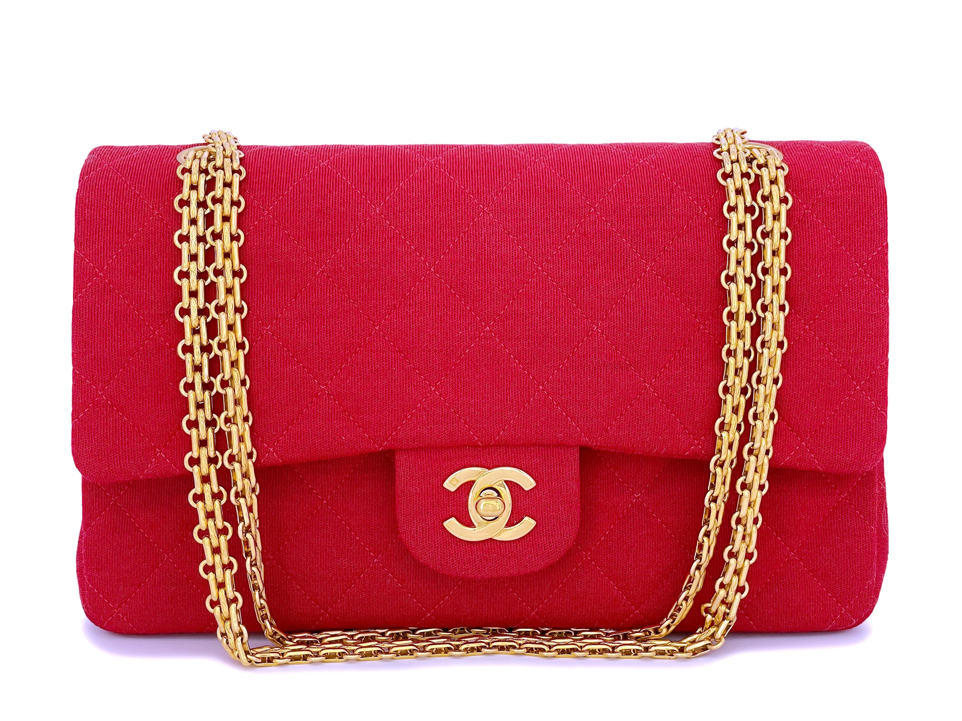 Chanel Red Quilted Lambskin Vintage Medium Classic Single Flap Bag With  Pouch For Sale at 1stDibs