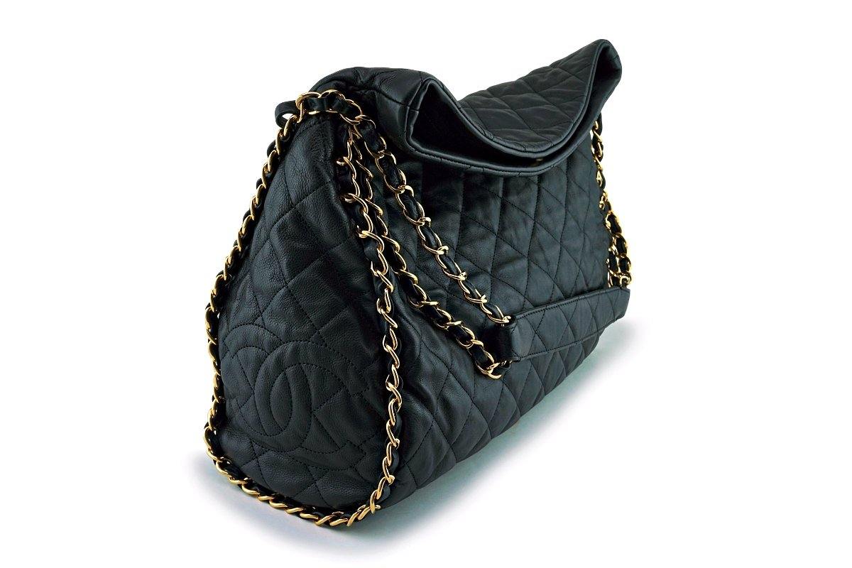 Chanel Large Ultimate Soft Leather Hobo Bag Black -DDH