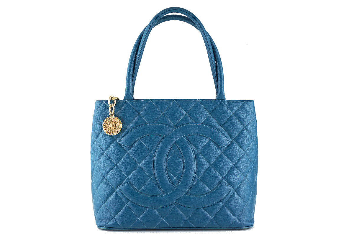 Bonhams : CHANEL BABY BLUE CAVIAR LEATHER MEDALLION TOTE BAG WITH CC COIN  GOLD TONED BAG CHARM (NIL)