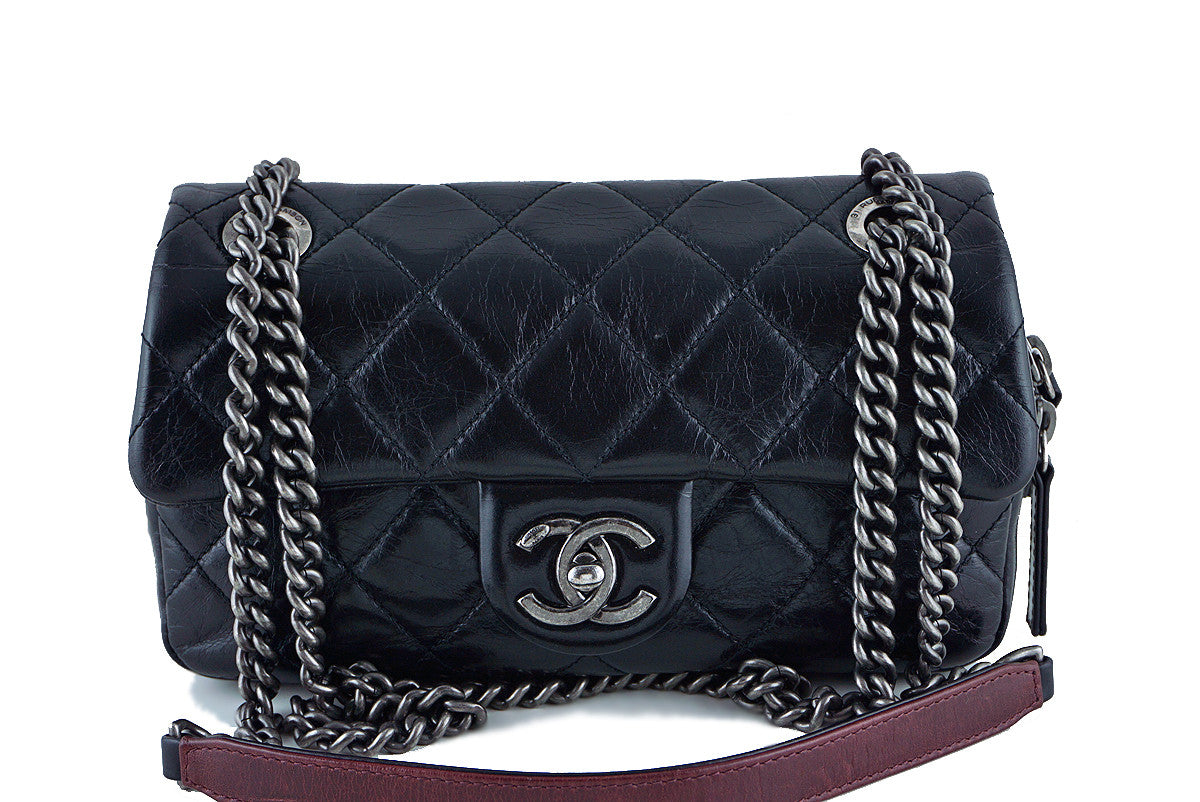 Chanel Front Logo Small Flap Bag AS1490 - Luxuryeasy