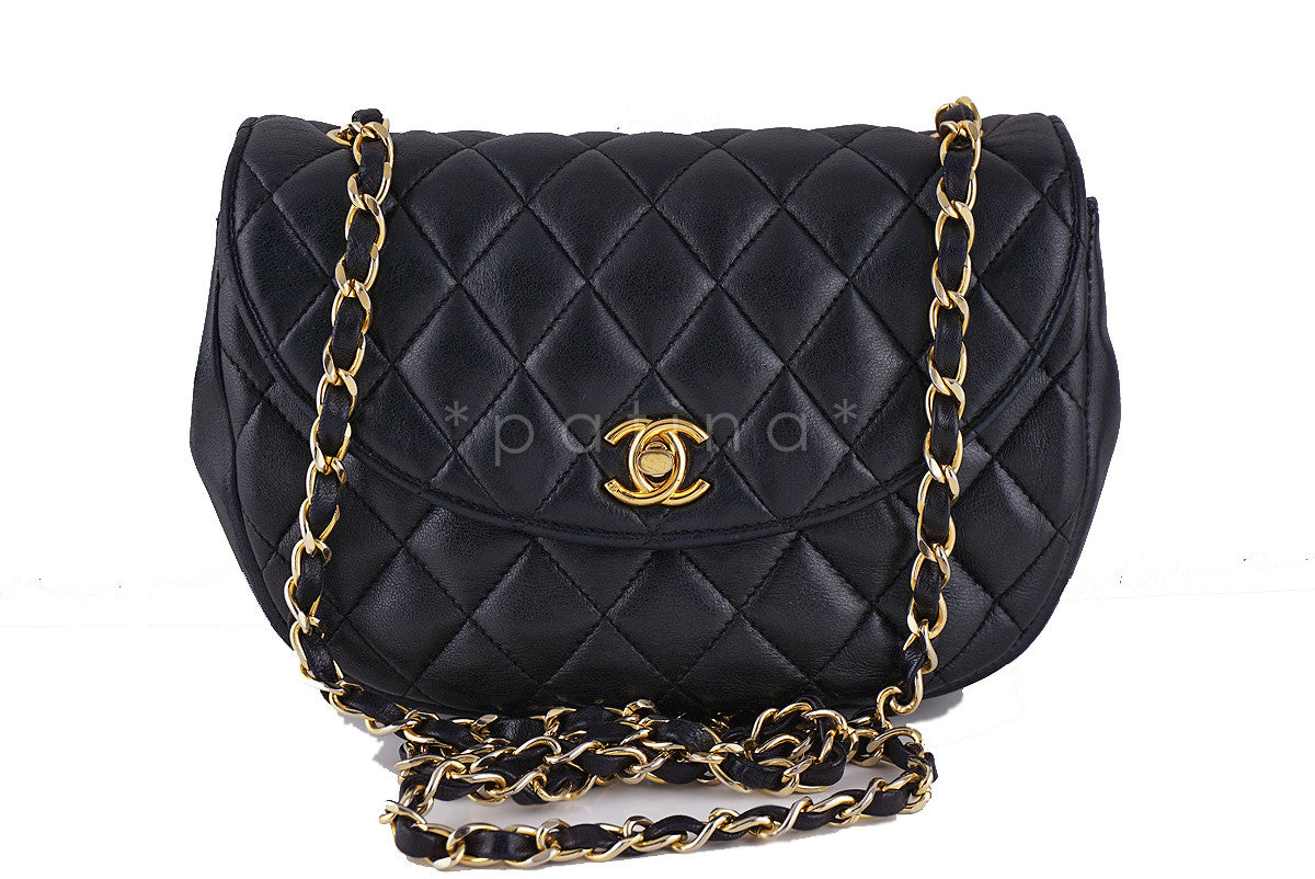 chanel quilted handbag black